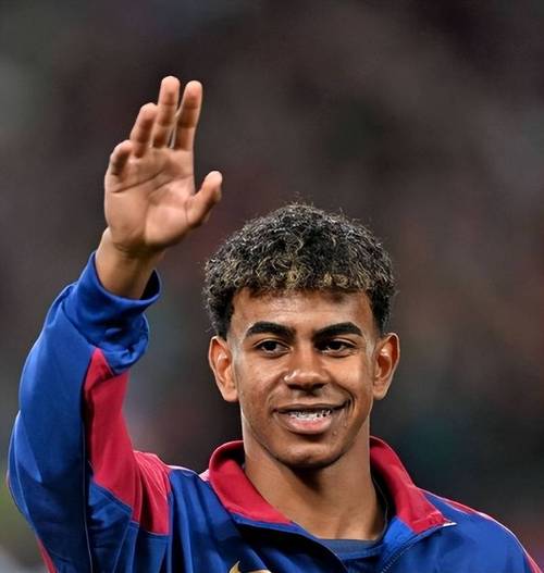 发展联盟狂砍42分，雄鹿是否会让双向合同内线新星获得更多上场机会？